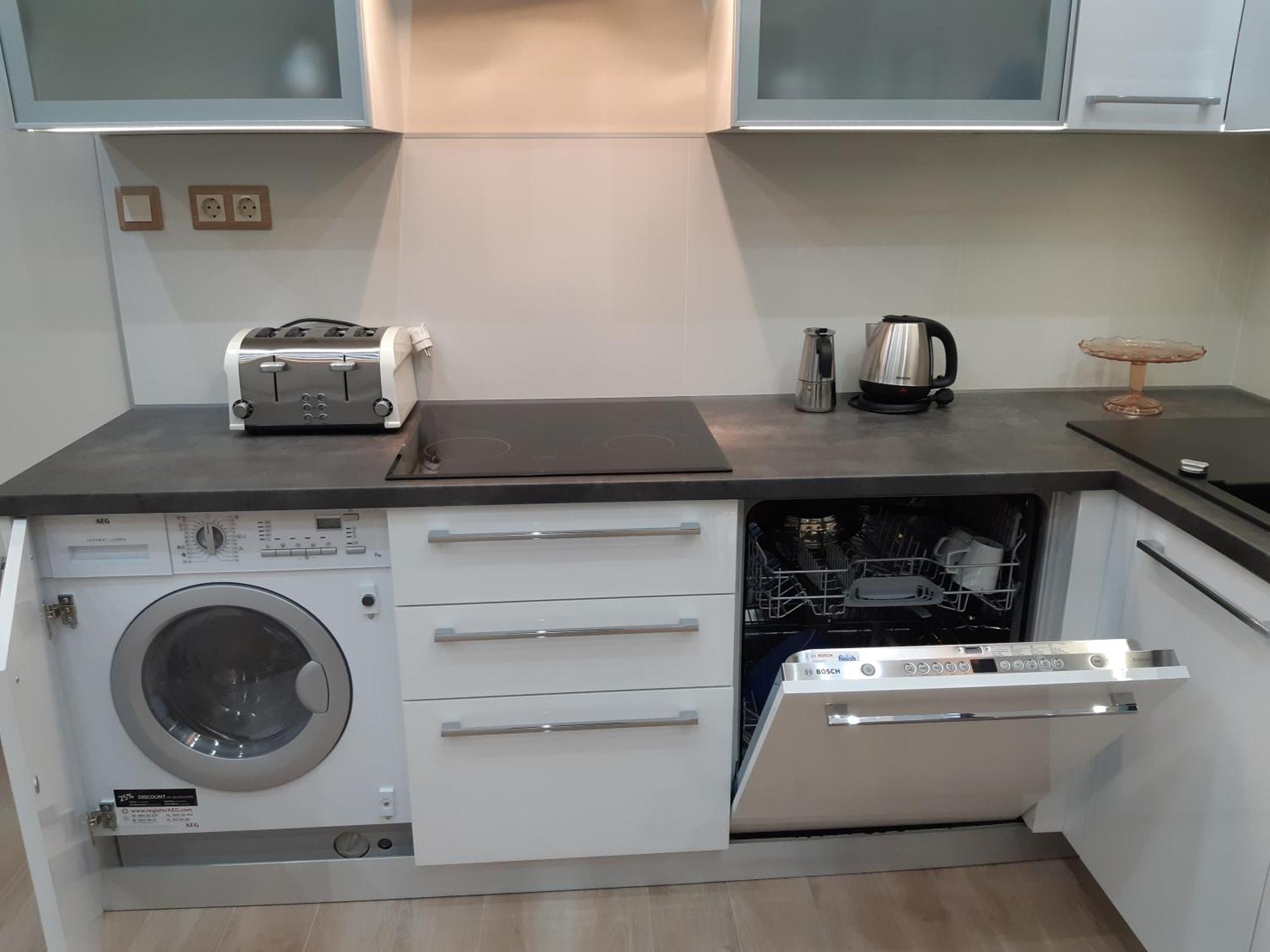 Apartament Modern, Quiet & Cozy In The Middle Of Downtown Near Danube At Fashion Street