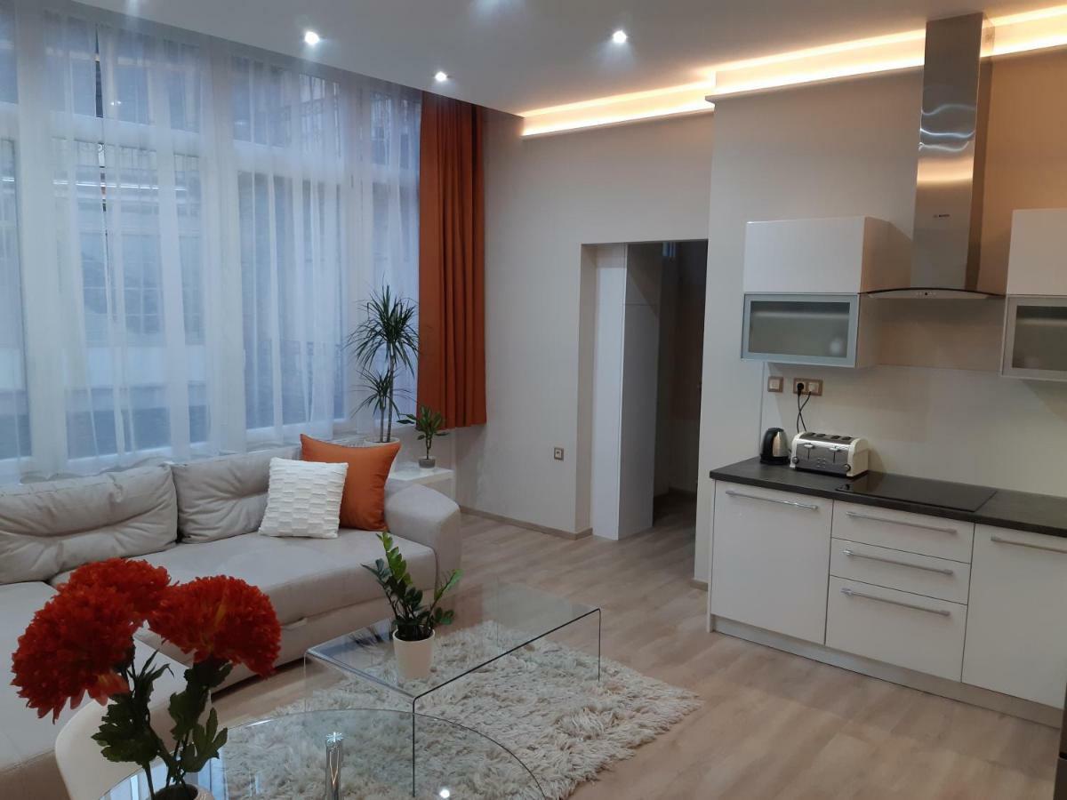 Appartement Modern, Quiet & Cozy In The Middle Of Downtown Near Danube At Fashion Street Boedapest